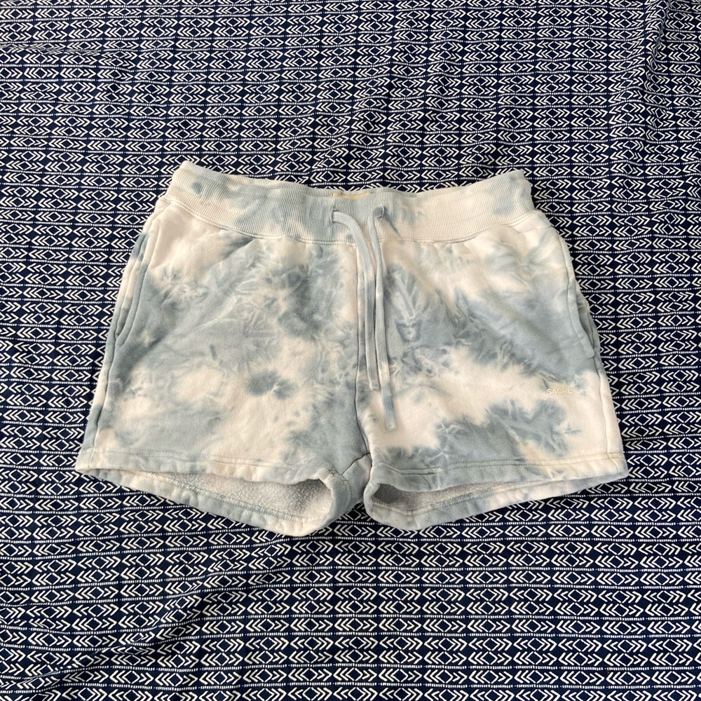 blue tye dye short